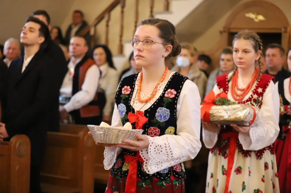 "Zawsze, gdy napotkacie na swej drodze Krzyż, oddajcie mu najwyższą cześć i szacunek" - zdjęcie 6
