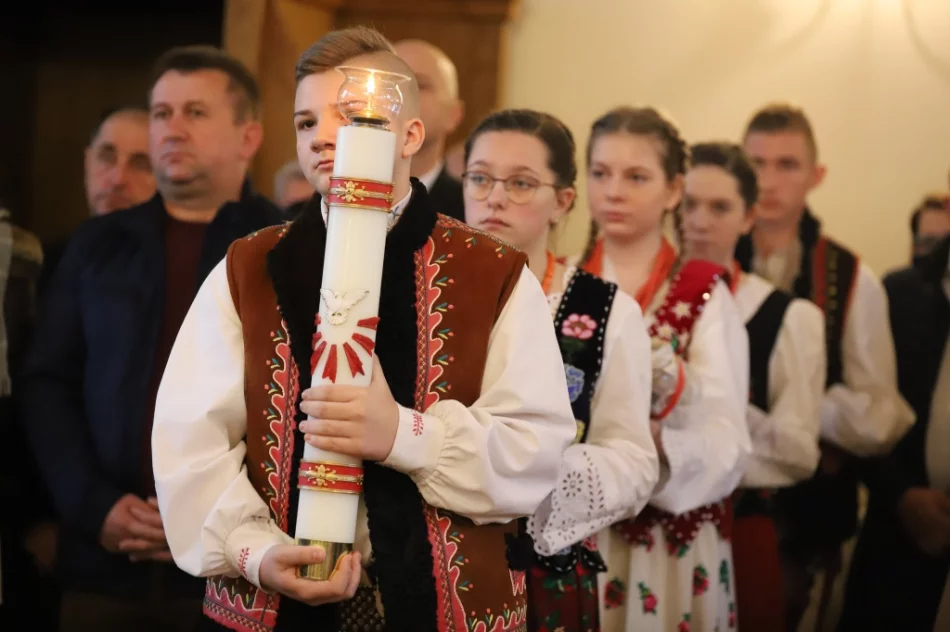 "Zawsze, gdy napotkacie na swej drodze Krzyż, oddajcie mu najwyższą cześć i szacunek" - zdjęcie 7