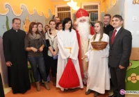 Święty Mikołaj odwiedził chore dzieci - zdjęcie główne