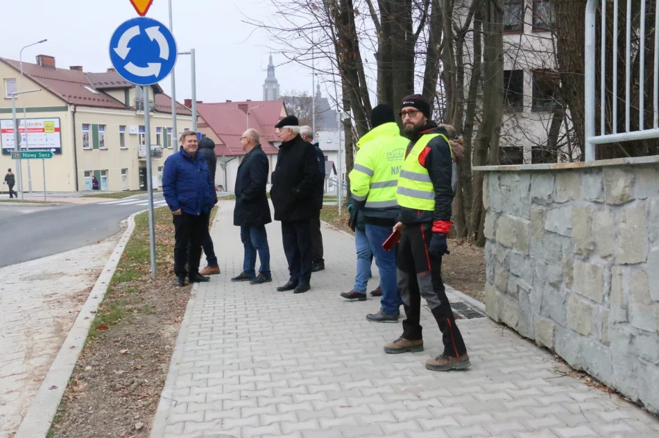 Rondo w ciągu DK 28 odebrane - zdjęcie 4