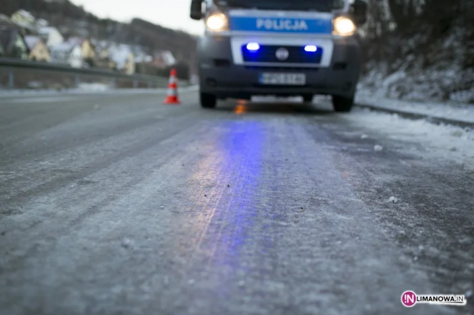 Dachowanie auta - lód na drogach - zdjęcie 2