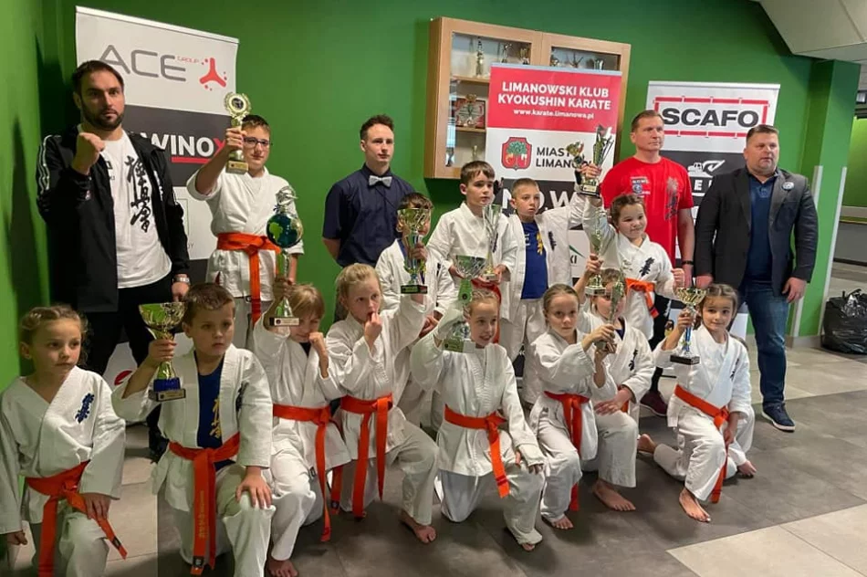 Zawodnicy Limanowskiego Klubu Kyokushin Karate wywalczyli medale podczas Turnieju Oyama Karate oraz na Międzynarodowym Grand Prix Beskidów - zdjęcie 2