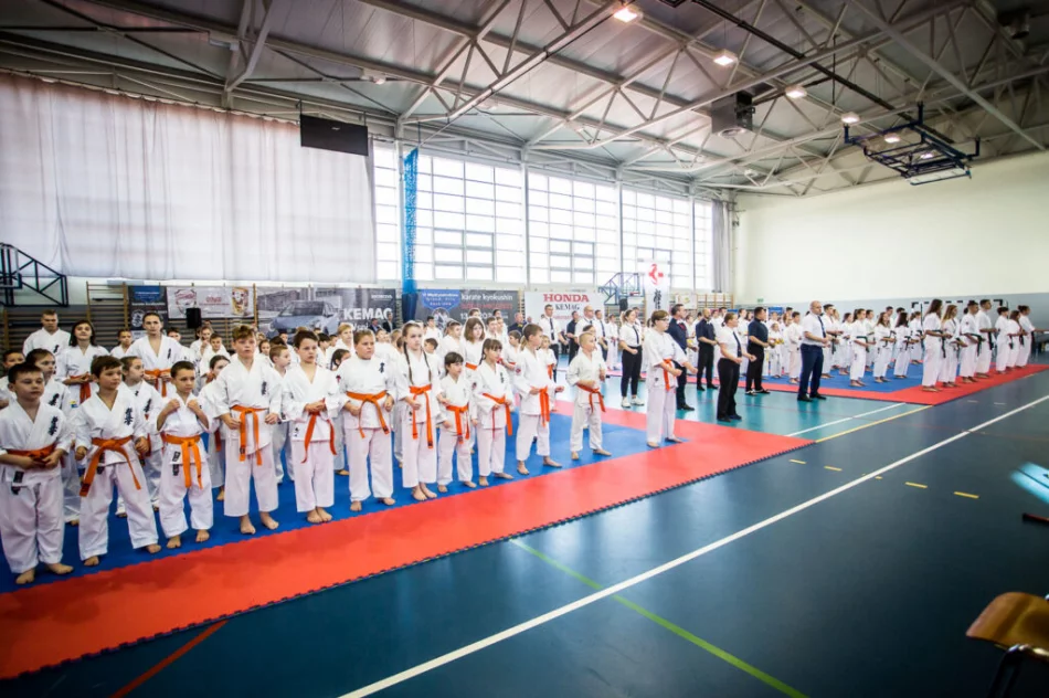 Zawodnicy Limanowskiego Klubu Kyokushin Karate wywalczyli medale podczas Turnieju Oyama Karate oraz na Międzynarodowym Grand Prix Beskidów - zdjęcie 17