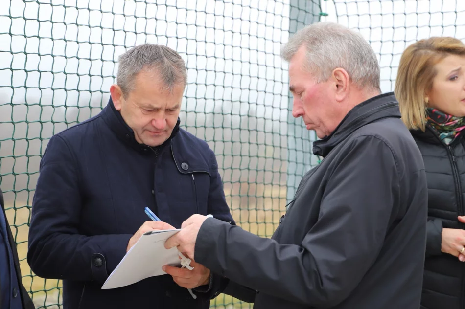 Oddano kolejne boisko sportowe o nawierzchni syntetycznej w gminie Limanowa - zdjęcie 8