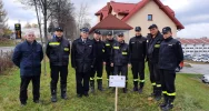 Przy remizie OSP Limanowa zasadzono dąb na pamiątkę 100-lecia Związku OSP RP - zdjęcie 3