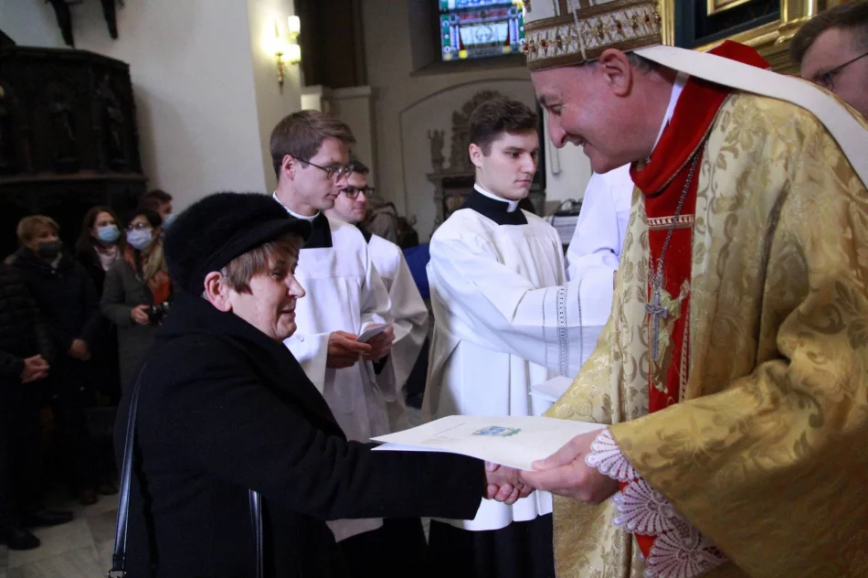 Walenty Szubryt odznaczony przez Biskupa tarnowskiego Andrzeja Jeża - zdjęcie 2