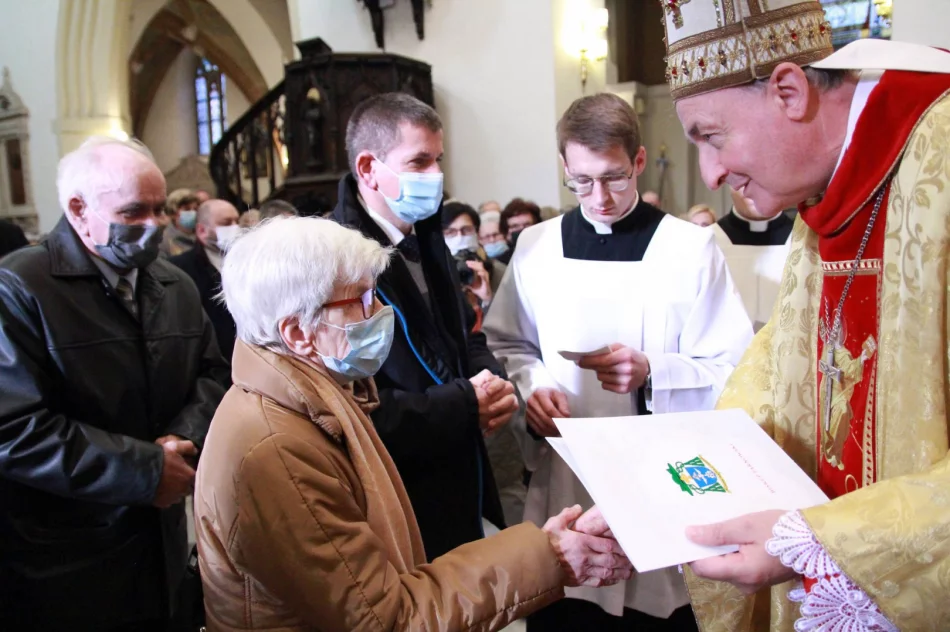 Walenty Szubryt odznaczony przez Biskupa tarnowskiego Andrzeja Jeża - zdjęcie 4