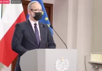 Minister Adam Niedzielski: należy brać pod uwagę zwiększanie restrykcji i bardziej dolegliwą postać limitów - zdjęcie główne