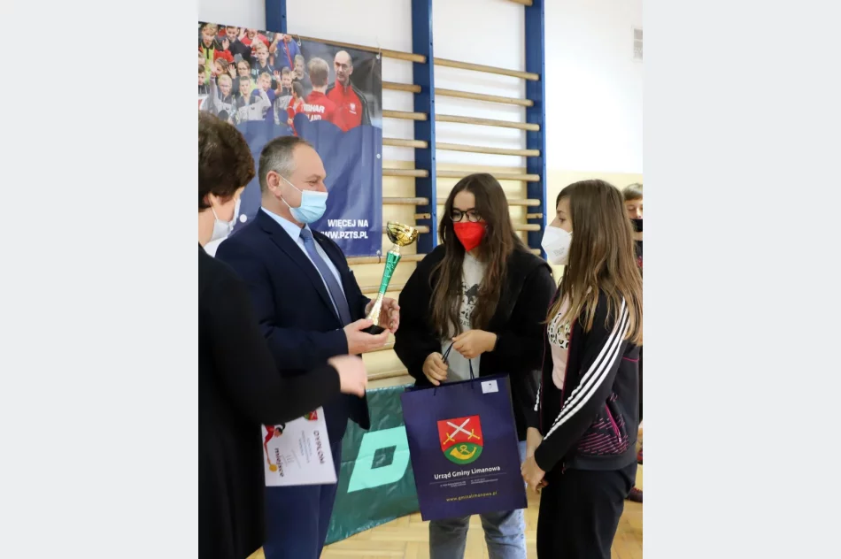 Igrzyska Młodzieży Szkolnej w Tenisie Stołowym Dziewcząt i Chłopców - zdjęcie 16