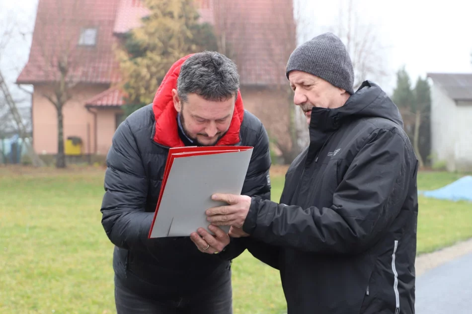 Odbiór techniczny wyremontowanej drogi w Kisielówce - zdjęcie 9