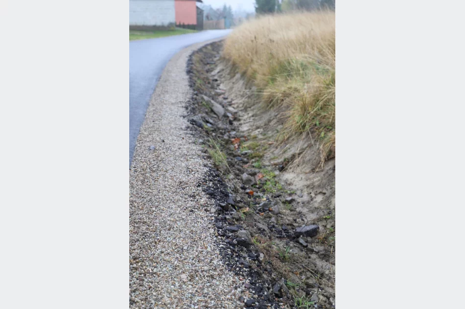 Odbiór techniczny wyremontowanej drogi w Kisielówce - zdjęcie 6