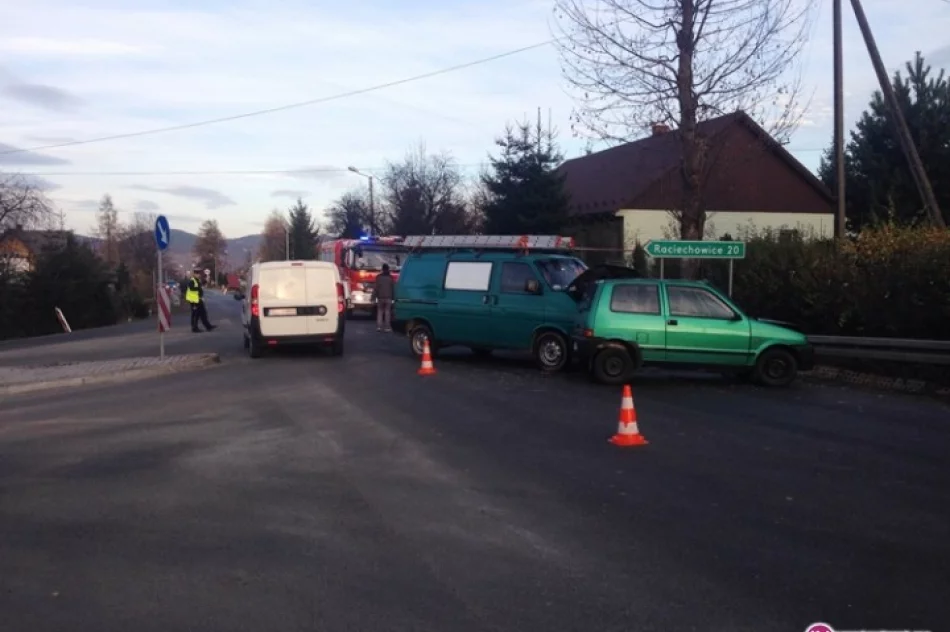 Zderzenie fiata z samochodem dostawczym - zdjęcie 4