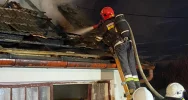 Tragiczny finał pożaru - w płonącym budynku znaleziono zwłoki - zdjęcie 4