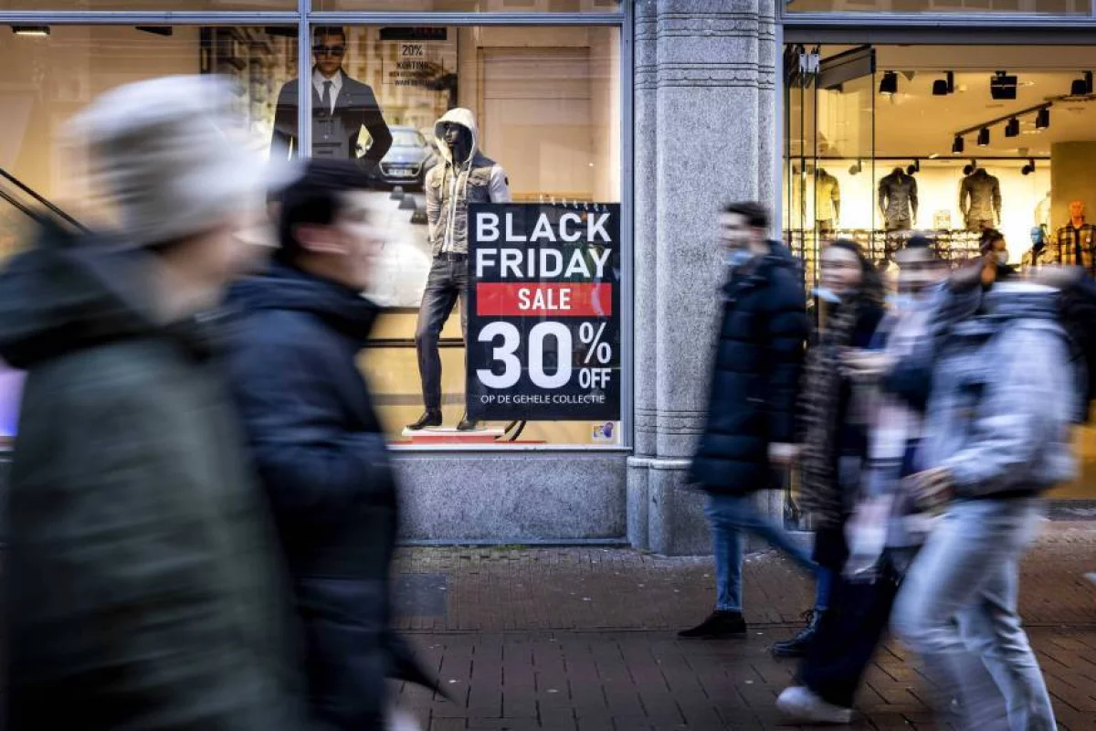 Ostrzegają przed oszustami działającymi podczas Black Friday