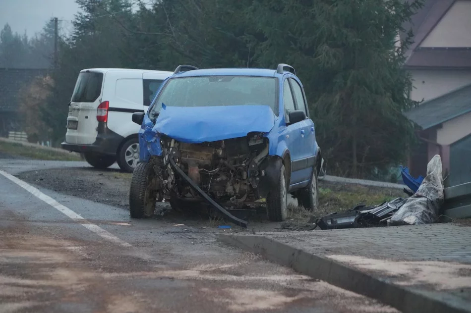 Zderzenie pojazdów, jeden z kierowców był nietrzeźwy - zdjęcie 3