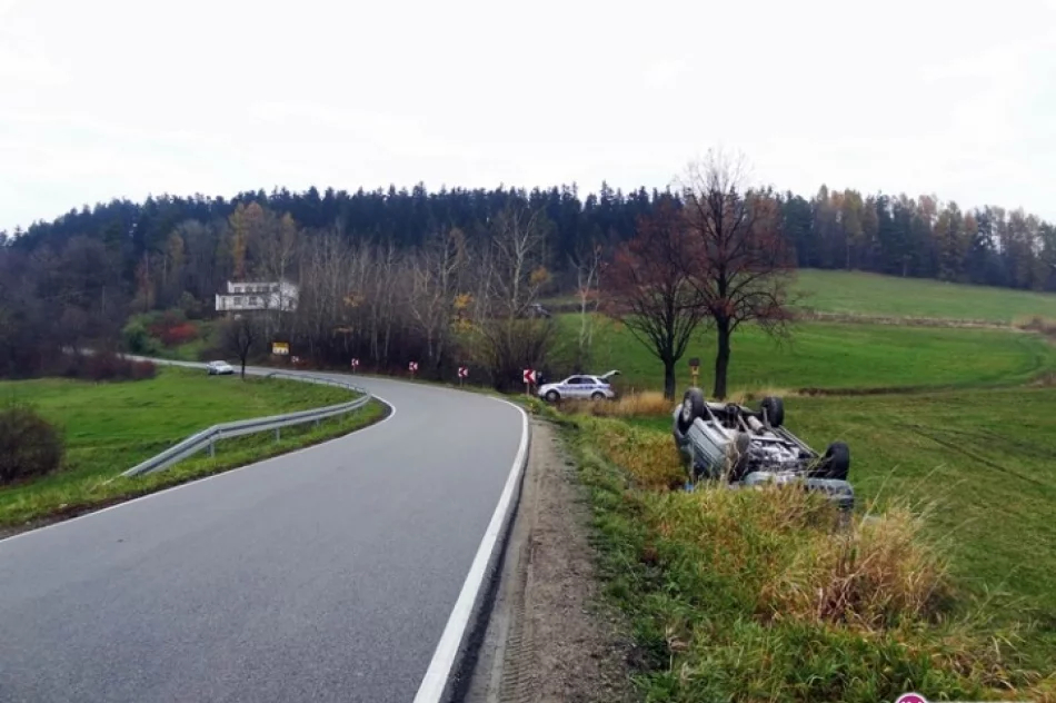 Dachowanie i pożar: dwoje poszkodowanych - zdjęcie 4