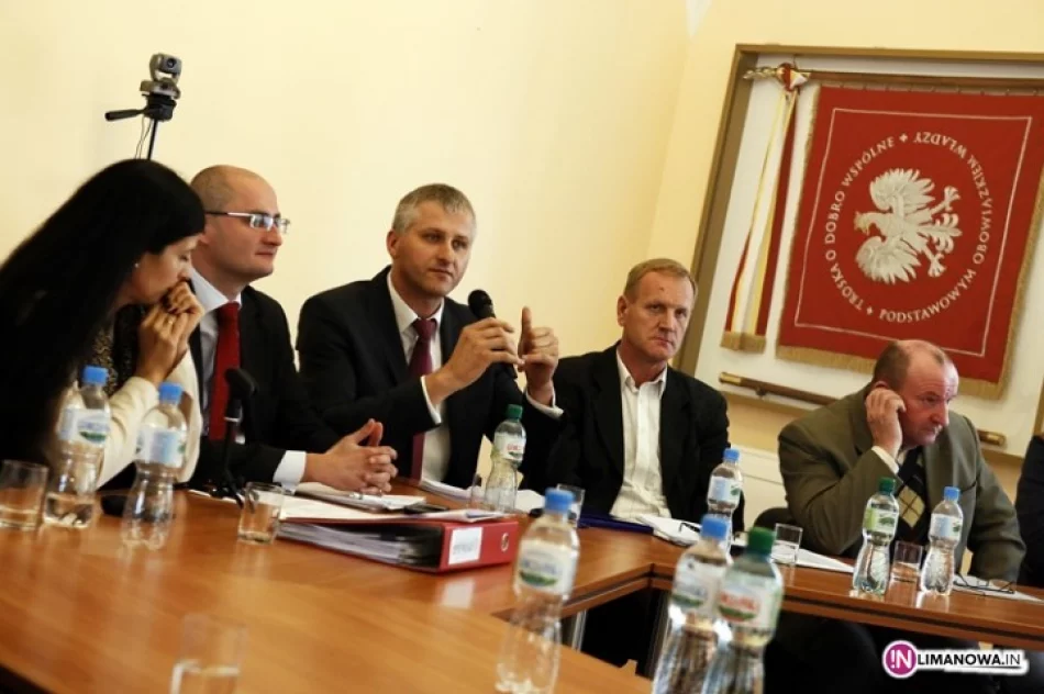 Zapis wideo obrad 'okrągłego stołu' - zdjęcie 2