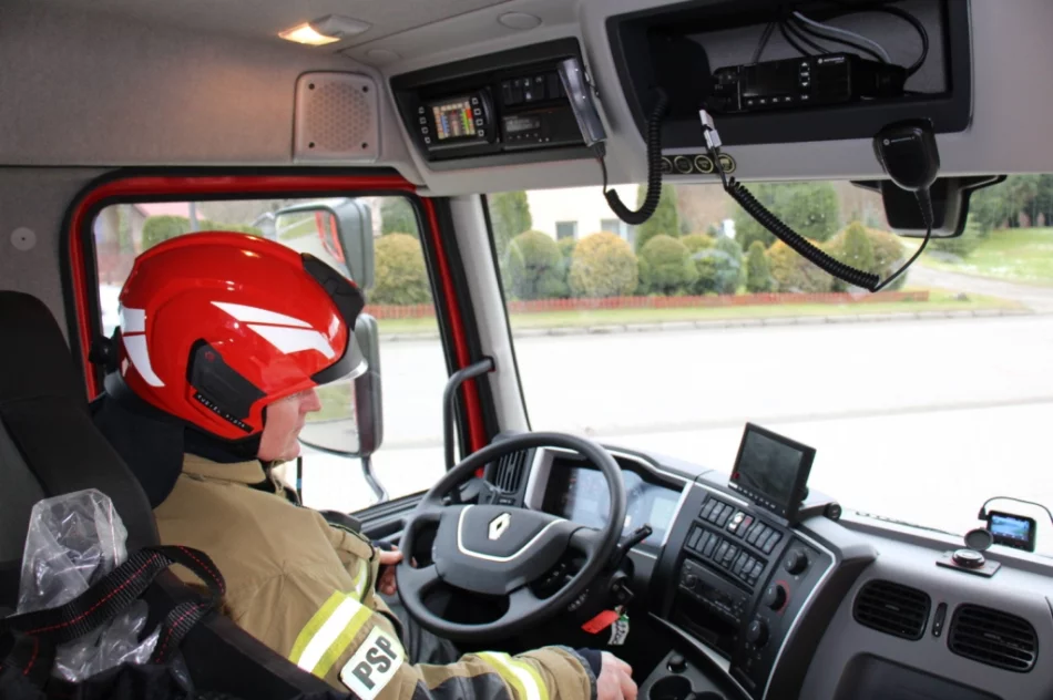 PSP w Limanowej z nowym samochodem - zdjęcie 2