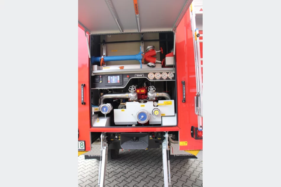 PSP w Limanowej z nowym samochodem - zdjęcie 5