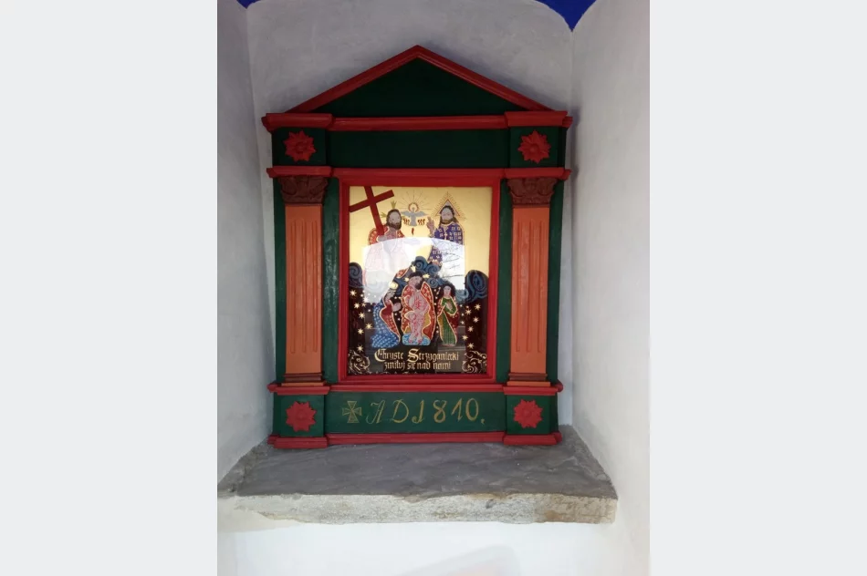 Odnowiono wiekową kapliczkę znajdującą się przy DK 28 - zdjęcie 4