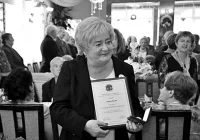 Lokalna społeczność pożegna śp. Annę Król, wieloletnią nauczycielkę szkoły muzycznej - zdjęcie główne