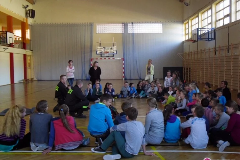 Po nadzorem straży ćwiczyli ewakuację - zdjęcie 3