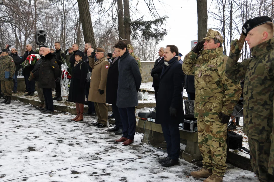 Obchody 107. Rocznicy Bitwy Limanowskiej na Jabłońcu - zdjęcie 13