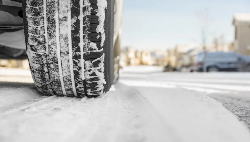 Ostrzeżenie: intensywne opady śniegu, w górach nawet 20 cm - zdjęcie 1