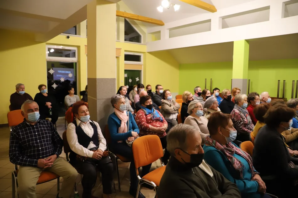 „Jak zadbać o zdrowie psychiczne w jesieni życia” – Wykład w Świetlicy Wiejskiej w Pasierbcu - zdjęcie 6