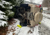 Mandat za kolizję na zaśnieżonej drodze - zdjęcie główne