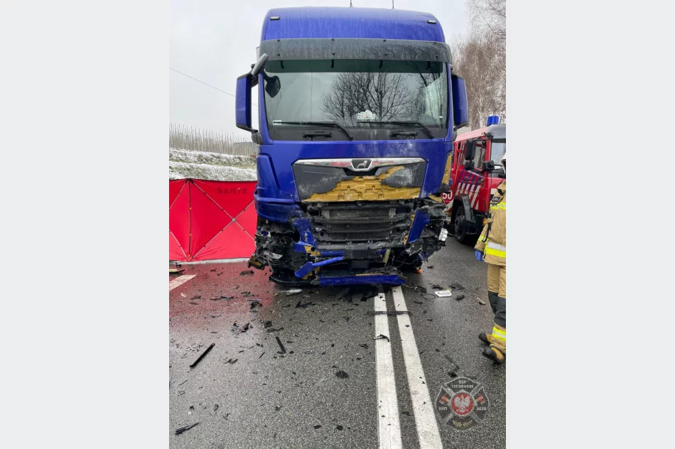 Tragiczny wypadek na drodze krajowej - nie żyje 28-latek - zdjęcie 5