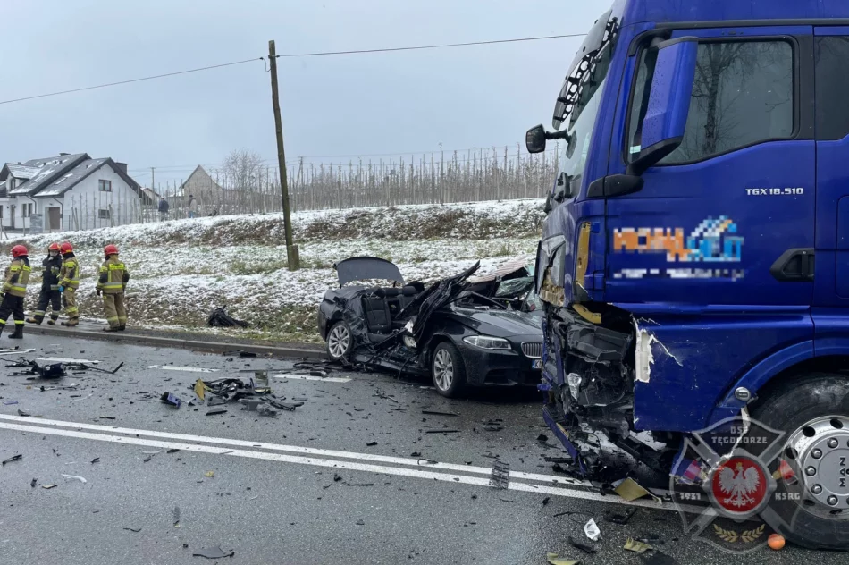 Tragiczny wypadek na drodze krajowej - nie żyje 28-latek - zdjęcie 7