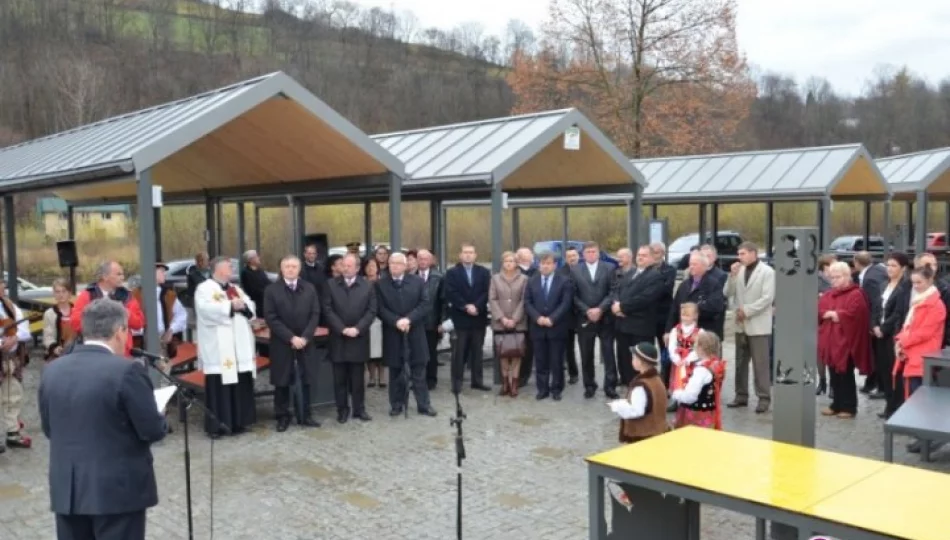 Plac targowy już w rękach kupców - zdjęcie 1