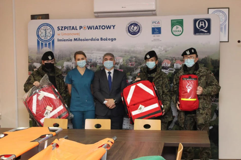 Szpital przekazał “Strzelcom” sprzęt ratowniczy - zdjęcie 2
