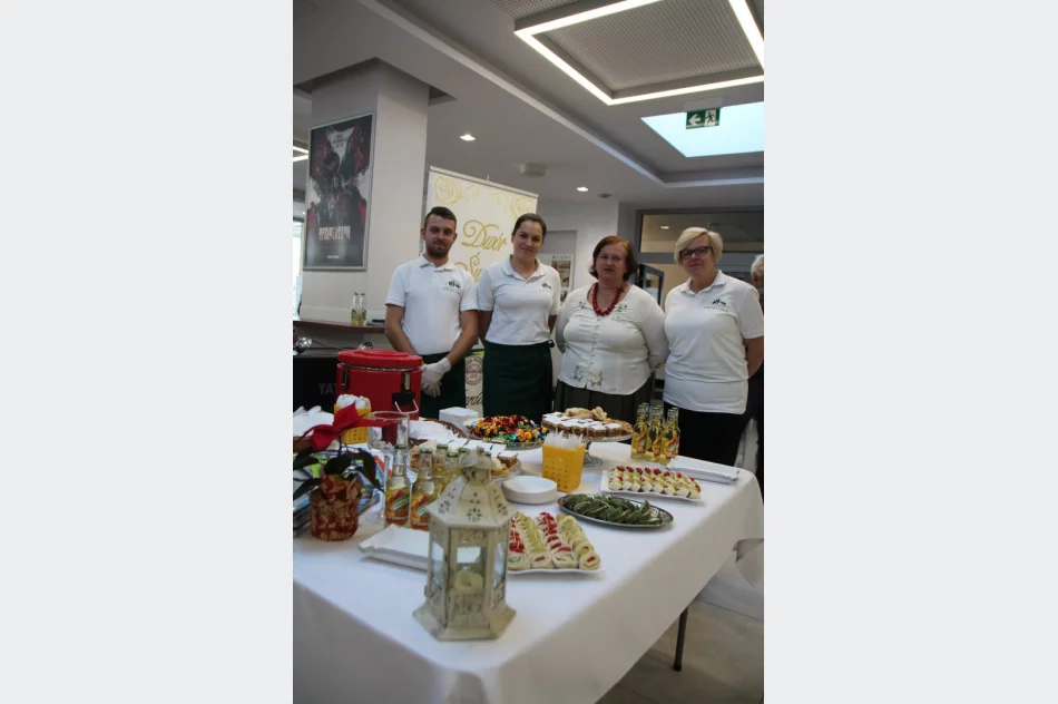 W Limanowskim Domu Kultury odbyły się „Pierwsze Limanowskie Targi Żywności” - zdjęcie 5