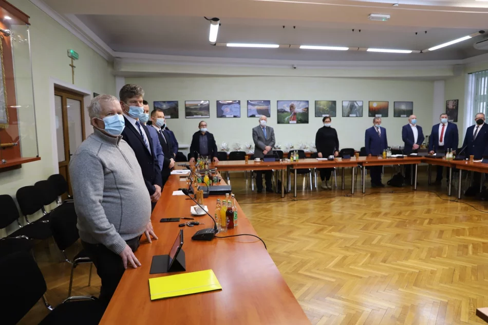 Informacja o XXI sesji Rady Gminy Limanowa - zdjęcie 11