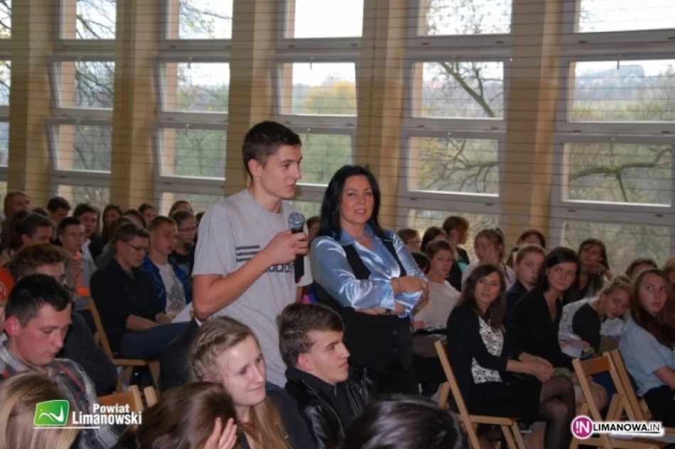 Debatowali o bezpieczeństwie młodzieży - zdjęcie 3