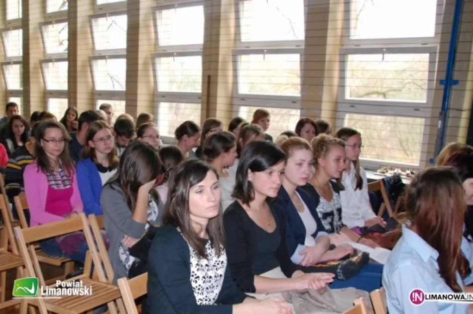 Debatowali o bezpieczeństwie młodzieży - zdjęcie 4