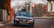 Zderzenie dwóch samochodów na skrzyżowaniu - zdjęcie 3