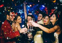 Od środy nowe rozporządzenie o obostrzeniach, ale będzie nowelizacja w sprawie Sylwestra w klubach i dyskotekach - zdjęcie główne