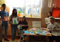 #MuremZaPolskimMundurem - uczniowie SP nr1 w Starej Wsi przyłączają się do ogolnopolskiej akcji - zdjęcie główne