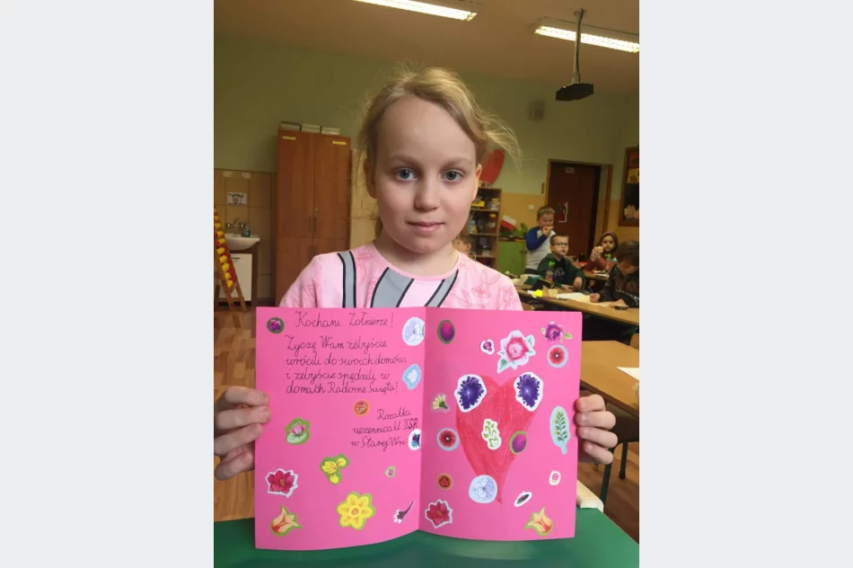 #MuremZaPolskimMundurem - uczniowie SP nr1 w Starej Wsi przyłączają się do ogolnopolskiej akcji - zdjęcie 17