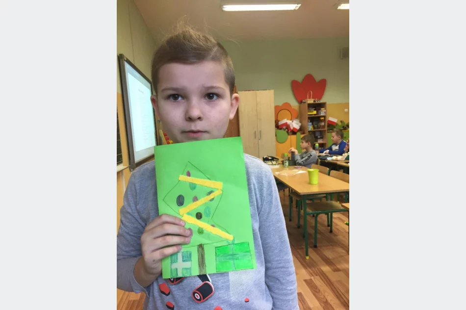 #MuremZaPolskimMundurem - uczniowie SP nr1 w Starej Wsi przyłączają się do ogolnopolskiej akcji - zdjęcie 19