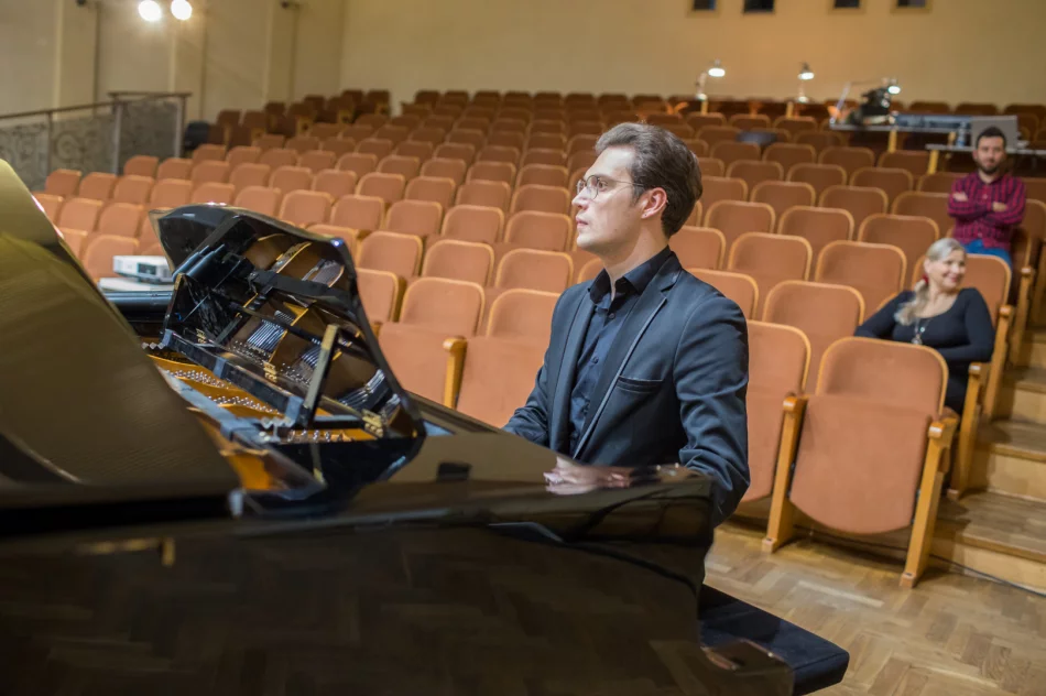 Chór LimaNovum w Tuchowie na eliminacjach do 28 MFKiP w Będzinie - zdjęcie 5