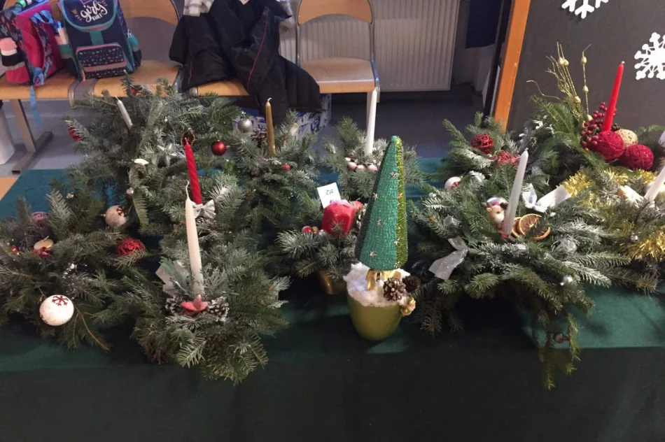 Kiermasz Bożonarodzeniowy w ZSP nr 4 - zdjęcie 11