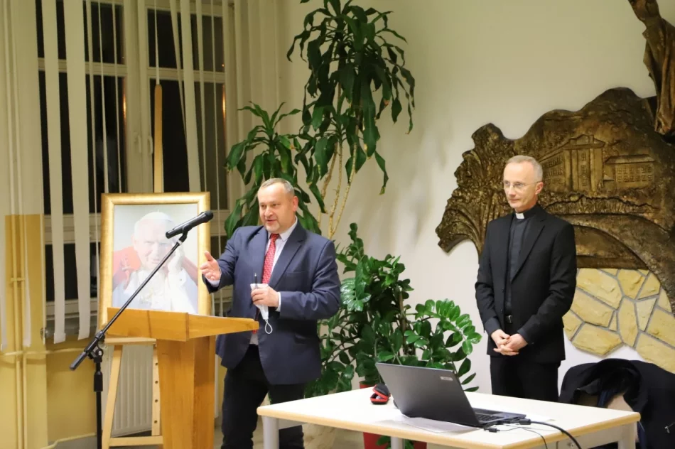 Wykład Ks. dr Jerzego Smolenia na temat relacji międzyludzkich - zdjęcie 2