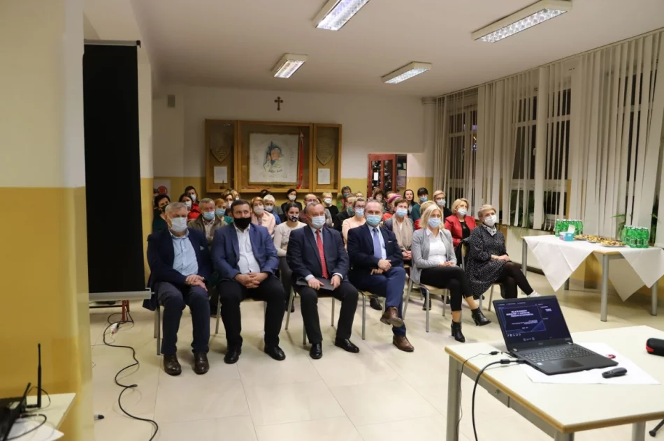 Wykład Ks. dr Jerzego Smolenia na temat relacji międzyludzkich - zdjęcie 4