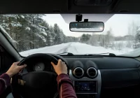W obszarze zabudowanym do 50 km/h w dzień i w nocy - zdjęcie główne
