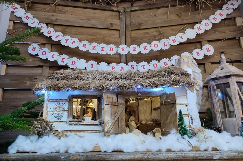 Odbył się Międzyprzedszkolny i Międzyszkolny Konkurs Kolęd i Pastorałek - zdjęcie 5