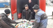 Blisko tona zakrętek wypełniła już metalowe serce przy OSP Łososina Górna - zdjęcie 4
